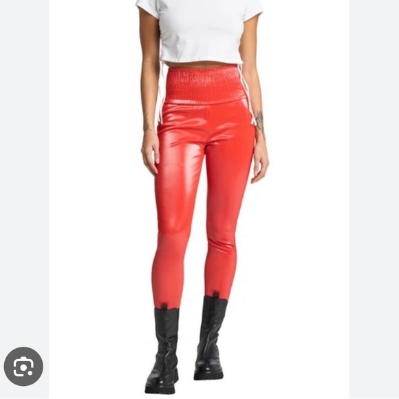 NEW Lita by Ciara size 16 Revolve Liquid Leggings in Fiesta Red Faux Leather - Picture 1 of 12
